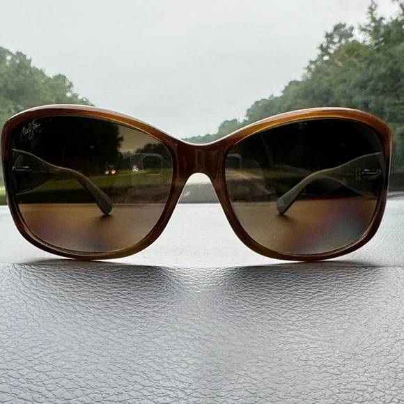 Maui Jim Brown Sunglasses - Picture 1 of 3